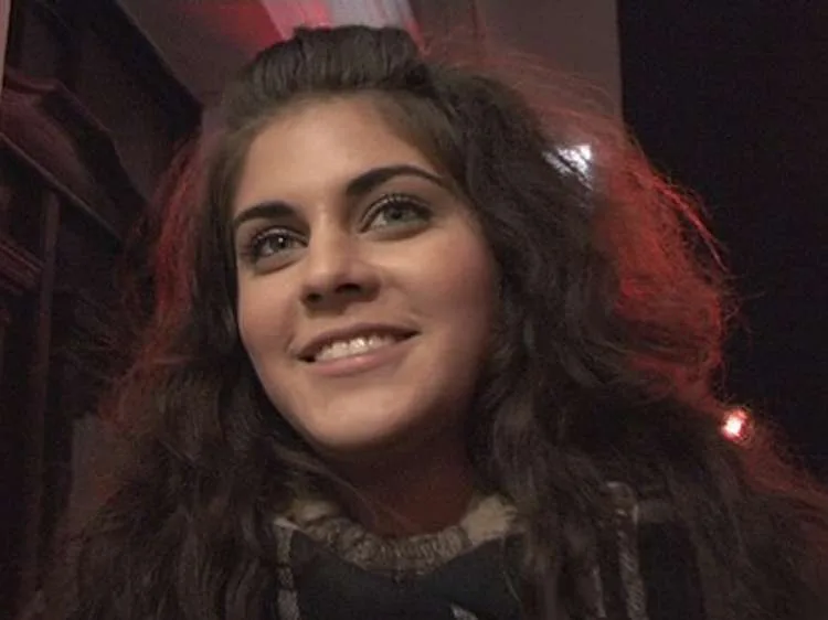 Niyeti bozuk kaşarlanmış kız ağabeyini baştan çıkarttı